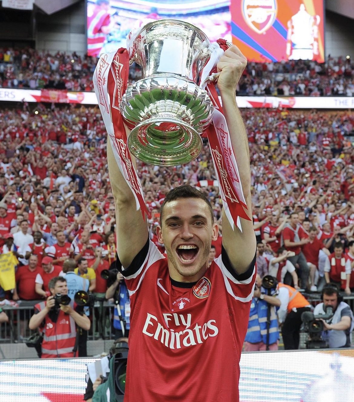 Happy birthday Thomas vermaelen !!! 