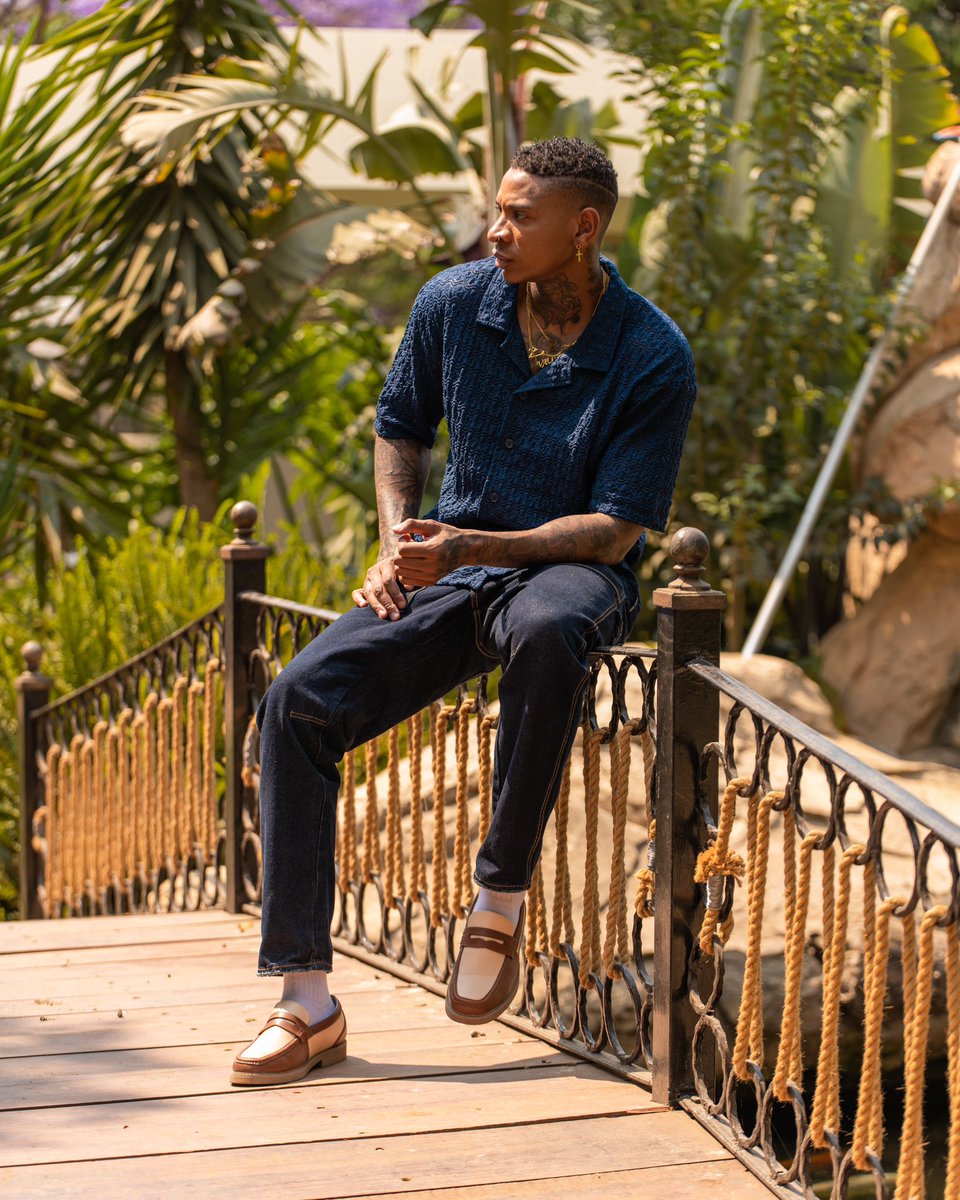 Markham_1873's tweet photo. New season JD drops featuring TOiLE DE JOUY β’ are live and available online and in selected MKM stores. ππ₯π₯
#JD #JonathanD #everydayclassics
#MKMStyle
Shirt - R699
Shoes - R949 https://t.co/tLcshfWNs4