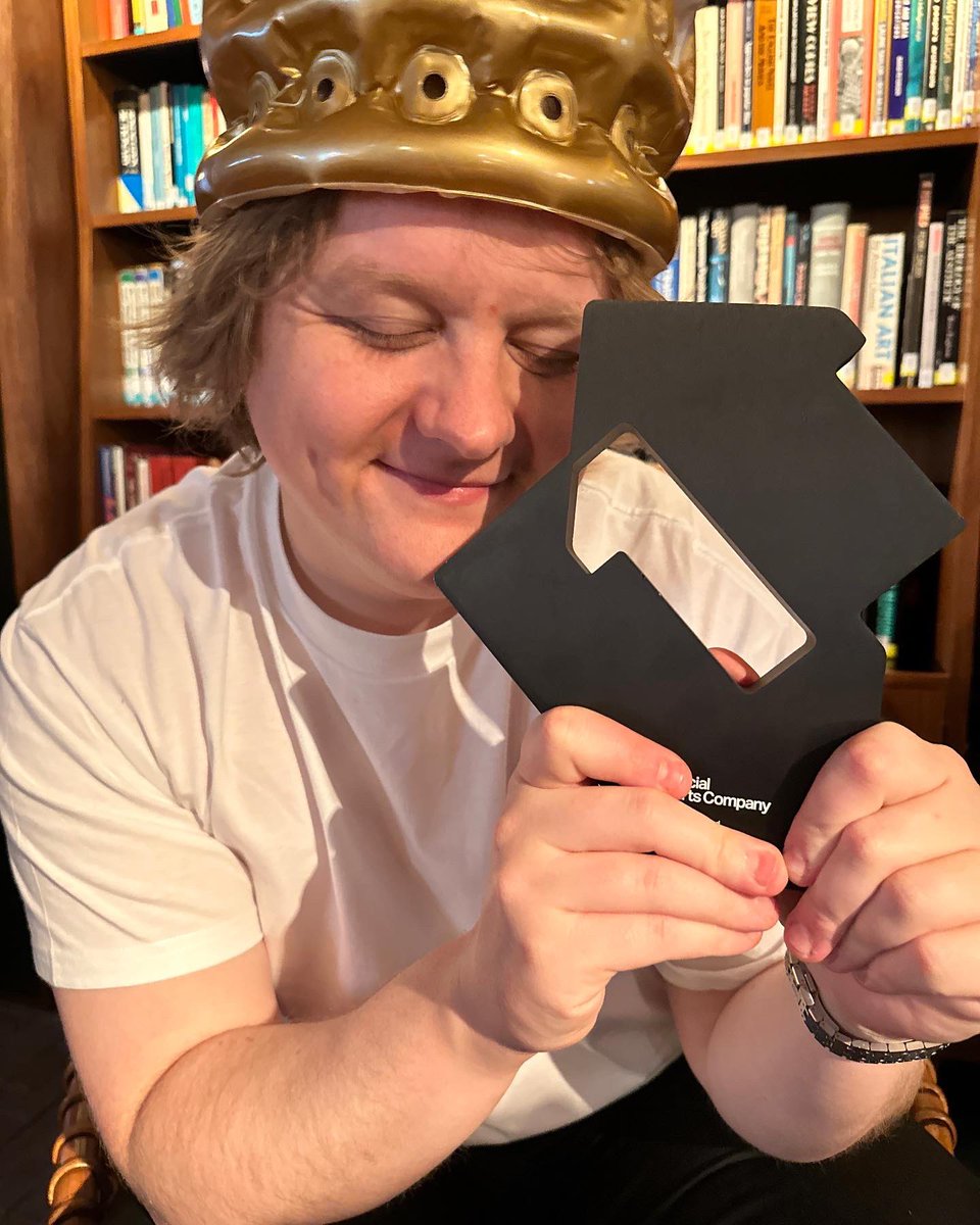 LewisCapaldi tweet picture