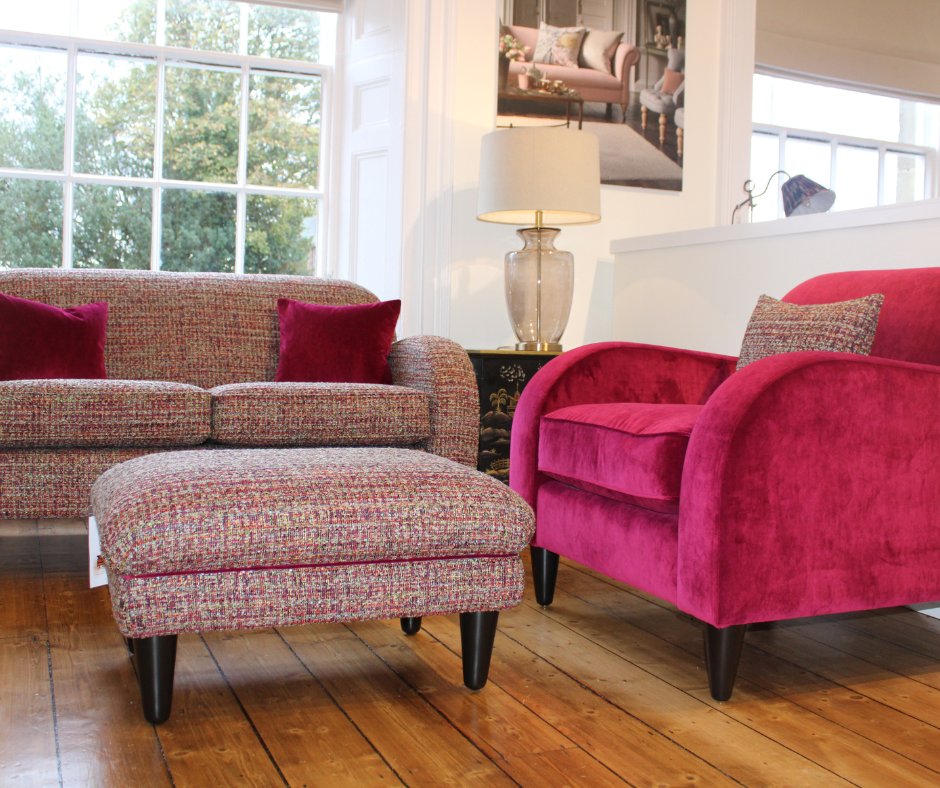 DelcorFurniture's tweet photo. Montrose Sofa✨
Lavish, undulating arms recall the generous proportions of a 1940s Cadillac, in this stunning modern design with vintage heritage.
Discover the Delcor difference by designing your own custom masterpiece today!
https://t.co/ApiATKheQt
#delcor #delcordifference https://t.co/MSlW07N0s9