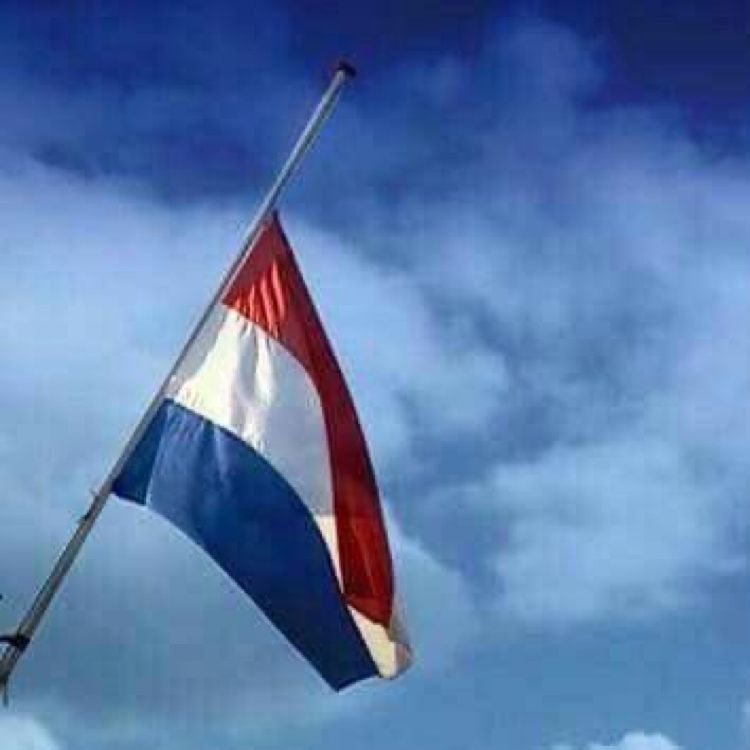 Vandaag  hangt de vlag bij <a href="/Transfore/">Transfore</a> en  <a href="/DimenceGroep/">DimenceGroep</a>  halfstok vanwege de uitvaart van de medewerker van Veldzicht die is overleden. Hiermee willen we ons medeleven betuigen aan de nabestaanden, medewerkers en patiënten. We wensen iedereen veel sterkte toe.