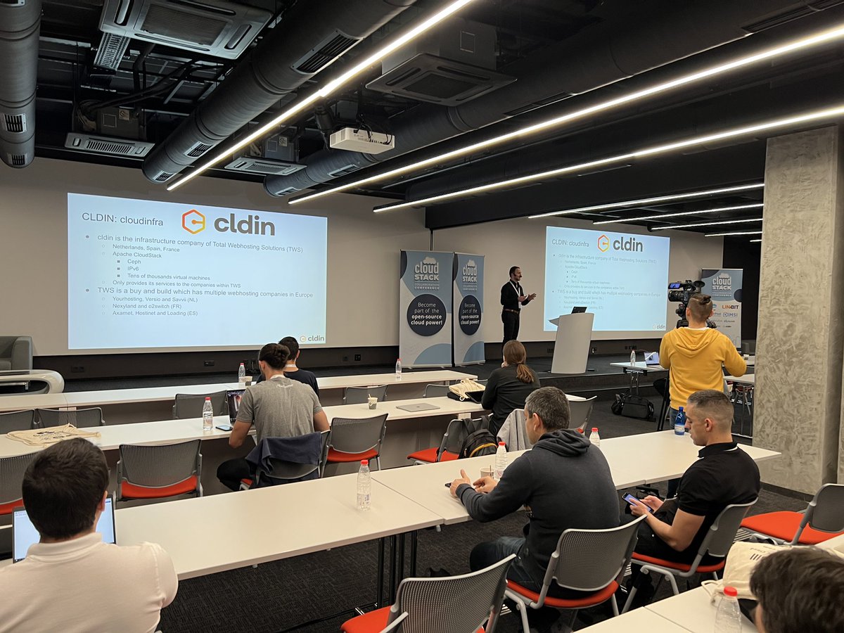 RohitYadavCloud's tweet image. Wido @widodh #CSCollab2022 talk on cloud-init #CloudStackJustWorks