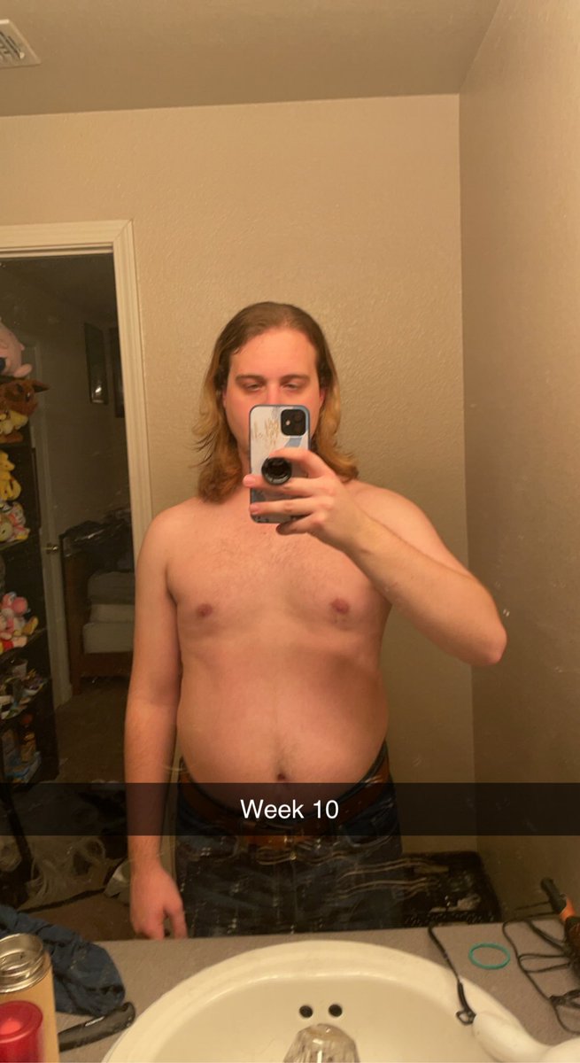 windierpanic2's tweet photo. @JrKraig and I have consistently gone to the gym now for 10 weeks and I’m really happy and proud of both of us for being able to do this. I wanted to share some progress pics cause I’m really happy with how my body is turning out! Still a work in progress but we’re getting there! https://t.co/NiyRedPfzy