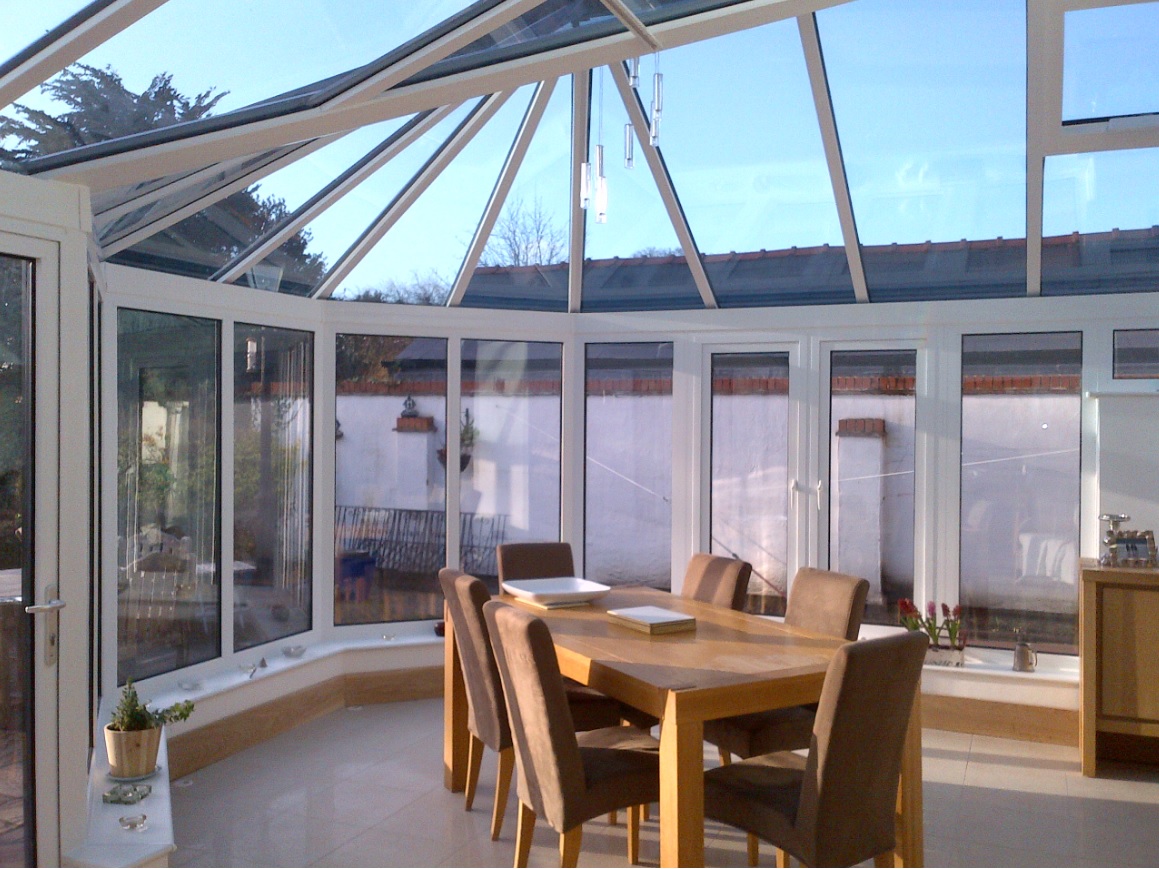 CRSWirral's tweet photo. Edwardian, Victorian or bespoke? CRS are sure to have a style of conservatory roofs to suit you! We offer a range of different styles and colours, and are able to accommodate any design and scale!

For a quote, contact us today! 0151 604 0040
https://t.co/eKczlDlQju

#crswirral https://t.co/hooPEBsPno