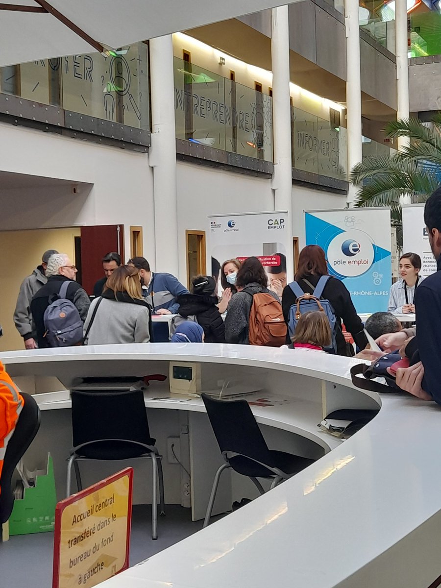 Belle affluence sur le forum handibienveillant #SEEPH2022 #Pôleemploi #capemploi