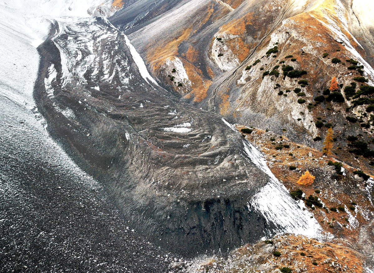 SCNAT (@scnatch) on Twitter photo "First 100" - Engadiner Blockgletscher gehören zu den 100 geologischen Welterbestätten der <a href="/theIUGS/">IUGS</a> - als einzige Stätte der 🇨🇭!
➜geomorphology.ch/de/id/GtqPK?em…
<a href="/swisstopo/">swisstopo</a> <a href="/bafuCH/">BAFU - OFEV - UFAM - FOEN</a> <a href="/permosCH/">PERMOS</a> @kanton_gr "First 100" - Engadiner Blockgletscher gehören zu den 100 geologischen Welterbestätten der <a href="/theIUGS/">IUGS</a> - als einzige Stätte der 🇨🇭!
➜geomorphology.ch/de/id/GtqPK?em…
<a href="/swisstopo/">swisstopo</a> <a href="/bafuCH/">BAFU - OFEV - UFAM - FOEN</a> <a href="/permosCH/">PERMOS</a> @kanton_gr