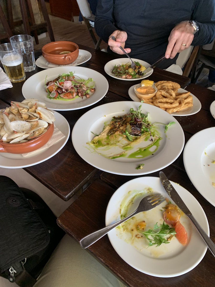 IsabelleValois6's tweet photo. Mass photos...gracias @chris_wusc para compartir algunas conmigo. También vi mi primer #carpincho https://t.co/wDaMzvLx3f