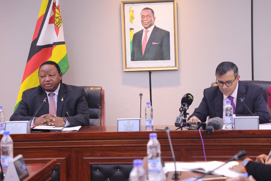 nickmangwana's tweet photo. The Commonwealth has 56 countries. The last time the Commonwealth Assessment Mission was in Zimbabwe was in July 2019. Zimbabwe is being assessed on 5 critical areas. Coincidentally Govt adopted key reform areas to improve the livelihoods of citizens. 
#ReEngagements https://t.co/PUOmgnykKj