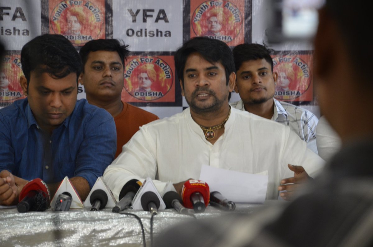 Yfaodisha's tweet photo. ଆସନ୍ତା ତା ୧୬/୧୧/୨୦୨୨ ଦିନ ଓଡିଶା ର ଶିଳ୍ପ ମନ୍ତ୍ରୀ ଙ୍କ ବାସଭବନ  ଘେରାଉ ସହ ମୁଖ୍ୟମନ୍ତ୍ରୀଙ୍କୁ ଦାବିପତ୍ର ଦେବାର କାର୍ଯକ୍ରମ ନିମନ୍ତେ ଆମର ସଂଗଠନ "ୟୁଥ୍ ଫର୍ ଆକ୍ସନ" ତରଫ ରୁ ଏକ ସାମ୍ବାଦିକ ସମ୍ମିଳନୀ ଆୟୋଜିତ କରାଯାଇଅଛି। https://t.co/PaLkJeDDdw