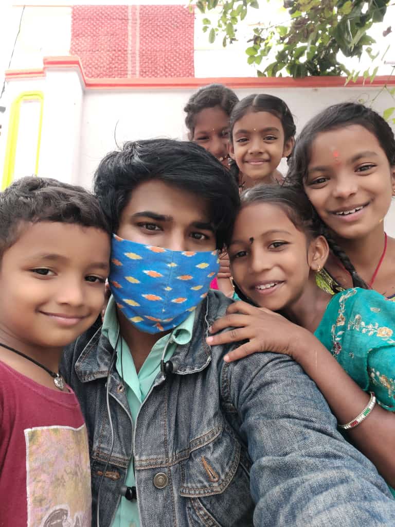 When I Visit @DevarakondaFort 
The Children's Nearby Join & Ask Me About works going on in Fort. I Feel Happy 
I Share Stories ❤️ Importance of Heritage & Monuments 💐 Happy Children's Day 
#ChildrensDay2022 #ChildrensDaySpecial 
#childrens @HiHyderabad @swachhhyd #photography