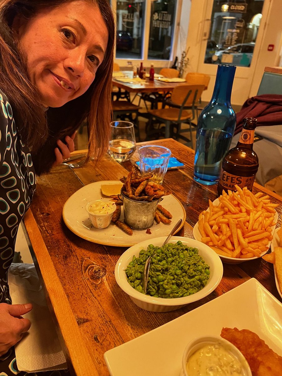 fishchipscritic's tweet photo. Good Monday my lucky fans, a Triple #fishandchips post: Silver Cross: https://t.co/DyAaBoEEmi  Doggetts: https://t.co/ARAIQZk993 Lure Fish: https://t.co/vYOgY6OJzh🐠 Find out more at https://t.co/VPl3VGdlJz https://t.co/ShBQ2slGQD