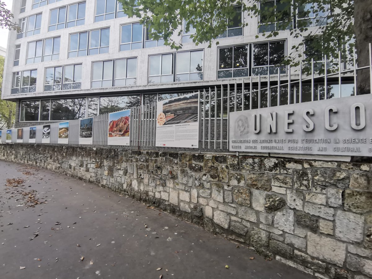 PLinUNESCO's tweet photo. On the #ForeignServiceWeek🇵🇱 we want to share @PLinUNESCO work in the field of diplomacy. Promotion of #culturalheritage #ProtectionOfJournalists #HumanRights #SupportForUkraine or #RightToEducation are on our daily agenda. This week you will find out more about it!
#DSZ2022 https://t.co/EAvWkv3C5C