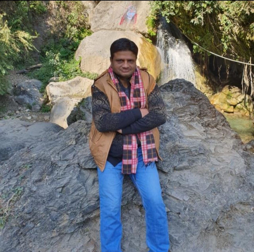 avardha246's tweet photo. Memoriable trip with frnds " Khas the kuch pal on ke saat jo bitaye the baith kar sukon se." #letspost https://t.co/KPIFpMb0LM