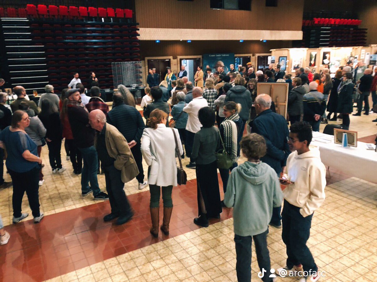 arcofarc's tweet photo. Superbe salon passé ce week-end à Hazebrouck 👍🏻😉😉😉 https://t.co/Osbem06zoM