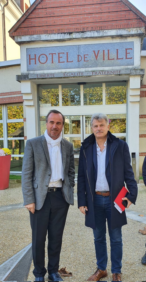 "Je refuse de choisir entre payer les factures de gaz et d'électricité et assurer les transports publics ou maintenir une programation culturelle pour les habitants".

Cri d'alerte du maire de Chalette-sur-Loing dans le Loiret sur la situation critique des communes.