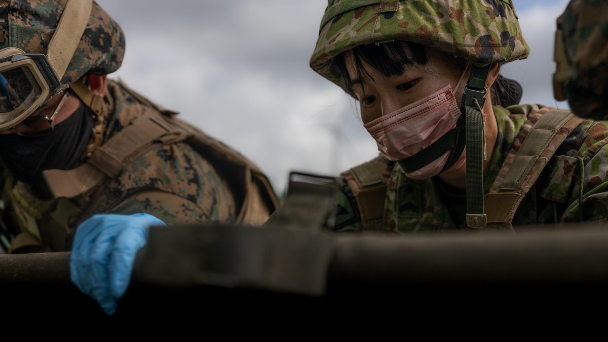 III MEF Marines (@iiimef) on Twitter photo Keen Sword | Combat Casualty Care Training
U.S. Navy Corpsmen with 3d Medical Battalion and <a href="/Japan_GSDF/">Japan Ministry of Defense/JGSDF</a> members take part in bilateral Tactical Combat Casualty Care training, on Amami, Japan, Nov. 10, 2022. #ks23 #日米同盟 Keen Sword | Combat Casualty Care Training
U.S. Navy Corpsmen with 3d Medical Battalion and <a href="/Japan_GSDF/">Japan Ministry of Defense/JGSDF</a> members take part in bilateral Tactical Combat Casualty Care training, on Amami, Japan, Nov. 10, 2022. #ks23 #日米同盟