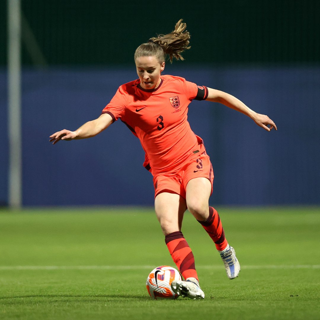 🏴󠁧󠁢󠁥󠁮󠁧󠁿 𝐄𝐌 𝐱 𝐍𝐂 🔥 

<a href="/_esmemorgan/">Esme Morgan</a> and <a href="/niamhcharles7/">Niamh Charles</a> made their first senior start for the Lionesses in last week's international friendly against Japan 👏

<a href="/Lionesses/">Lionesses</a>