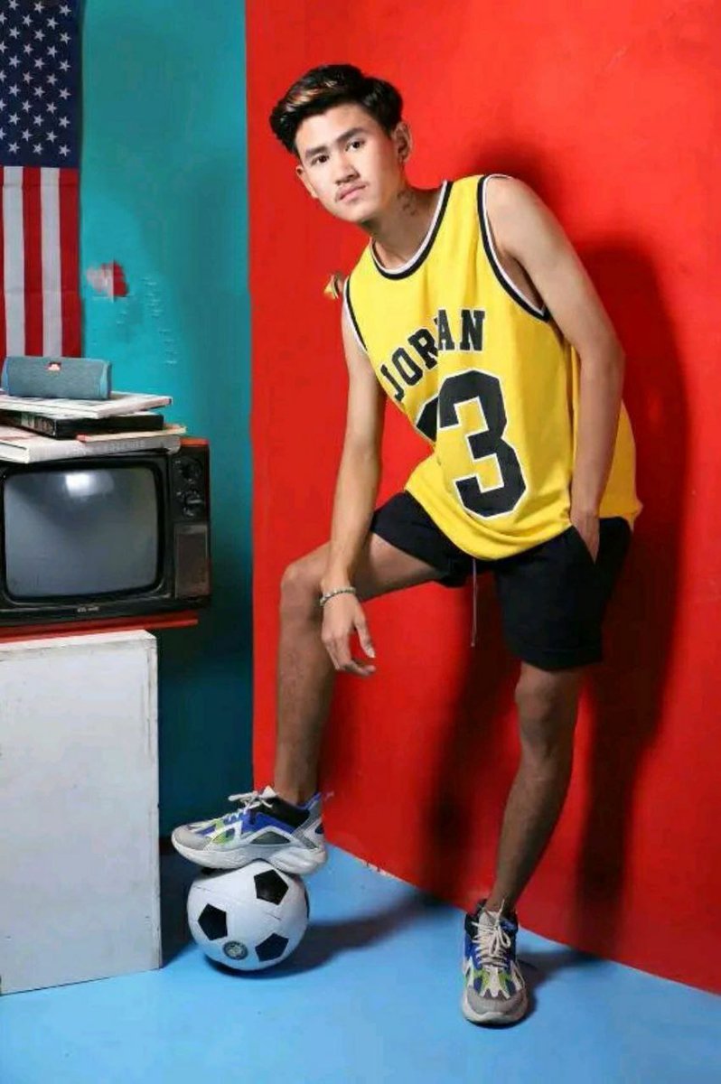 ကွီးကတော့ကိုကြီးမှ...ကိုကြီးဘဲ..

အညိုစင်အတောင့်ဖြောင့်လေးနဲ့

ထိမိပီး...အရပ်ကလည်း၆ပေဆိုတော့

ရင်ခွင်မှီလေးတေနဲ့ဆို..ကွက်တိ

အပြောထက်..လက်တွေ့သိချရင်

အခုဘဲလှမ်းလာခဲ့တော့ဗျို့...

☎0️⃣9️⃣4️⃣4️⃣4️⃣7️⃣3️⃣1️⃣1️⃣3️⃣1️⃣