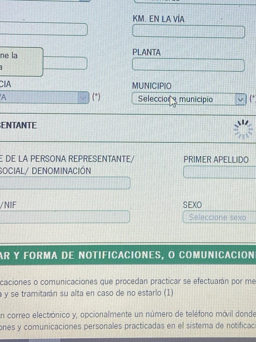Vergüenza que desde las 9h sigue sin funcionar después de esperar 10meses a una app milagrosa y de provincia no paso… #bonoalquilerjoven <a href="/AndaluciaJunta/">Junta de Andalucía</a>