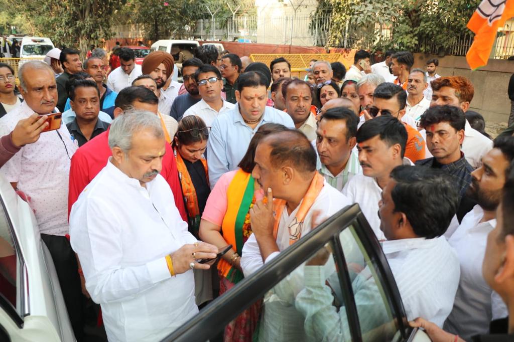 Adesh Gupta tweet media
