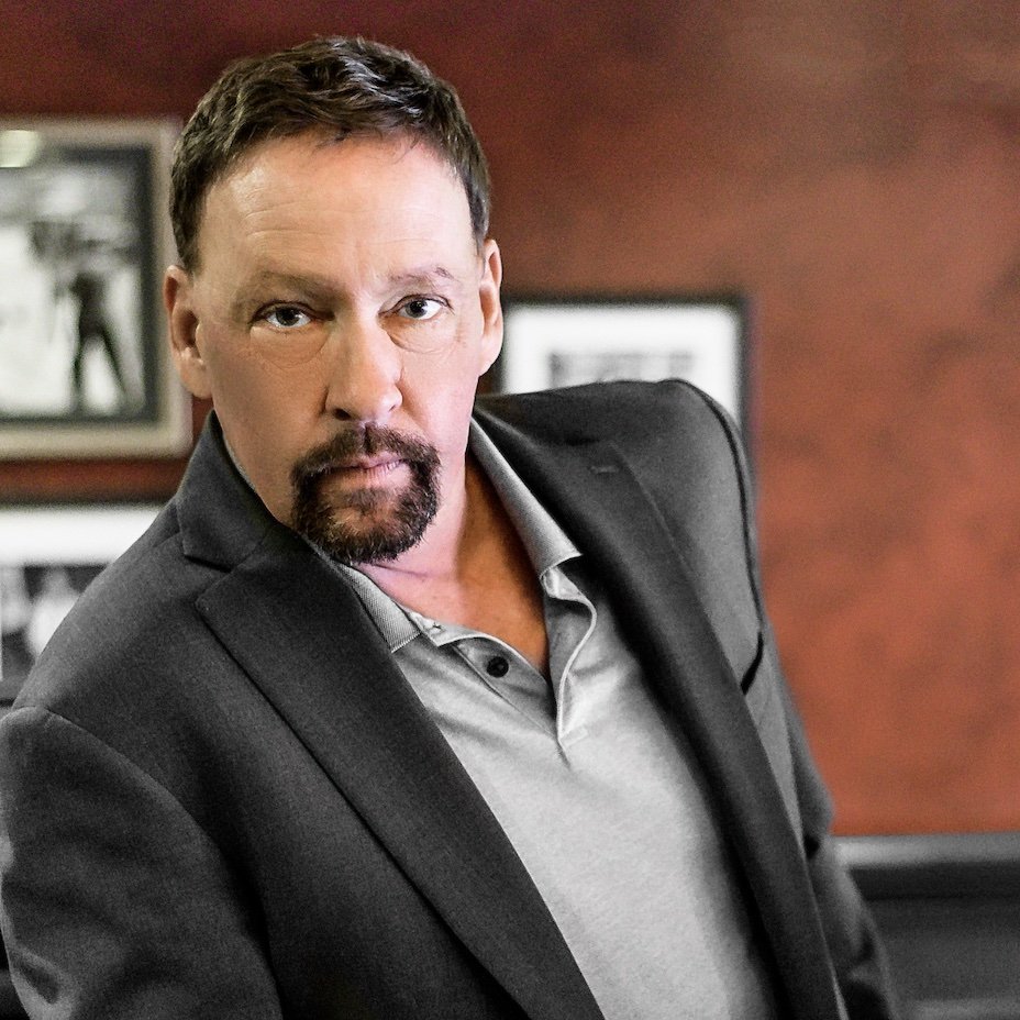 Disney_Wiki's tweet photo. Happy Birthday, D.B. Sweeney
For Disney, he voiced Aladar in the 2000 animated film, #Dinosaur, Sitka in the 2003 animated feature film, #BrotherBear and Slamm Hammer in #PhineasAndFerb. Additionally, he portrayed Coach Rice in #GoingToTheMat. https://t.co/eTU0BrQQ4r
