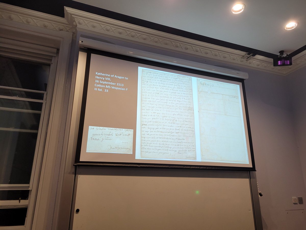UofGEnglishLang's tweet photo. Belated action shots from last week's fantastic ELL session from @DrHelenNewsome 
Great turnout, lovely audience questions, and wonderful talk from Helen! https://t.co/RobHWL6zJ2