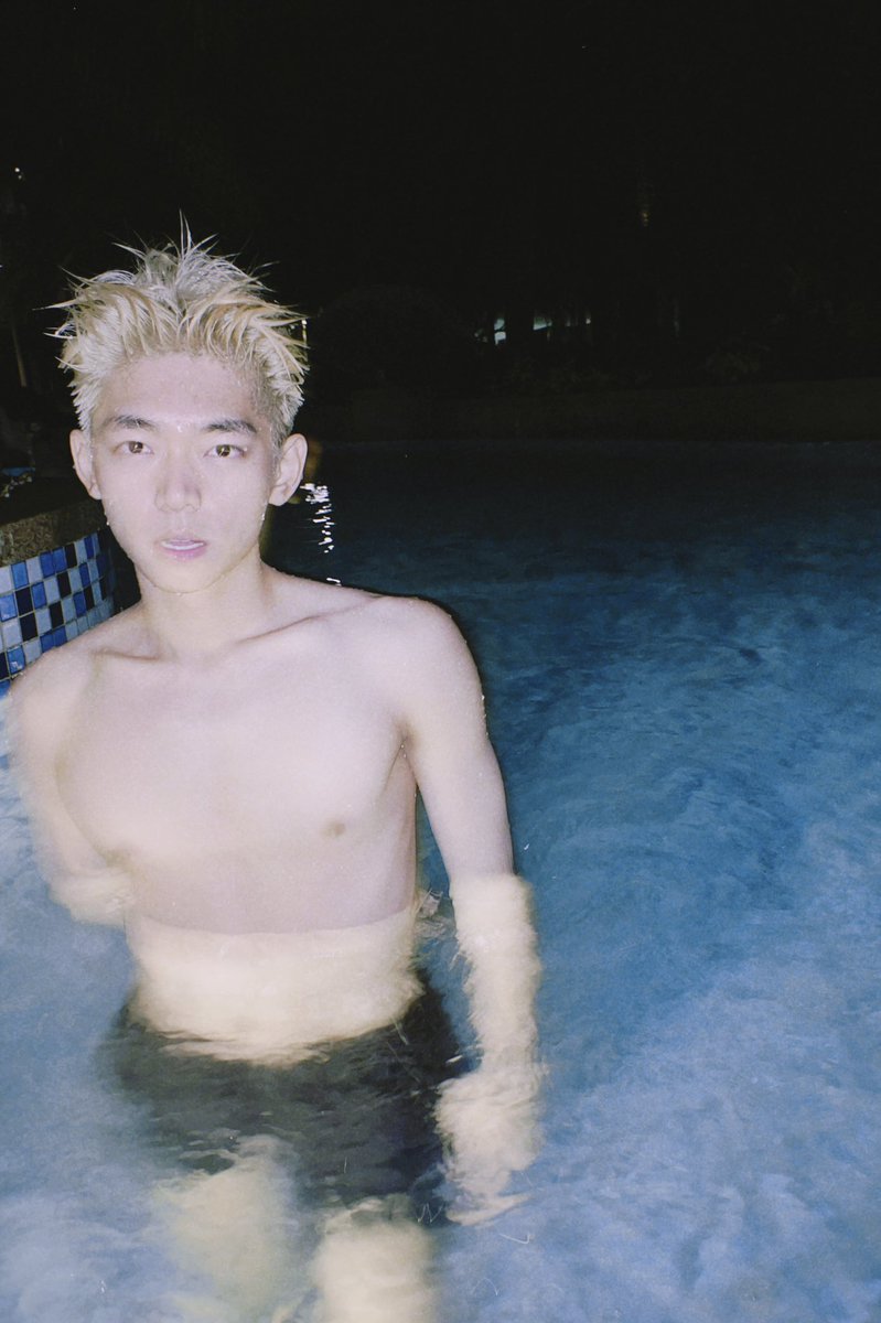 ailbion's tweet photo. 🏊 https://t.co/ooeBT8ki7L