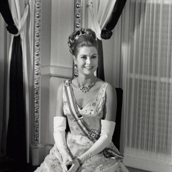 Masha_ai_'s tweet photo. Princess Grace: from Hollywood to Monaco throne

On November 12 the Principality of Monaco and the entire world is remembering Grace Kelly, the Princess of Monaco who was born on this day 93 years ago.

A web story by Hello Monaco
https://t.co/71dtDYbEfh

#webstories #Monaco https://t.co/Vj0fieYeDl