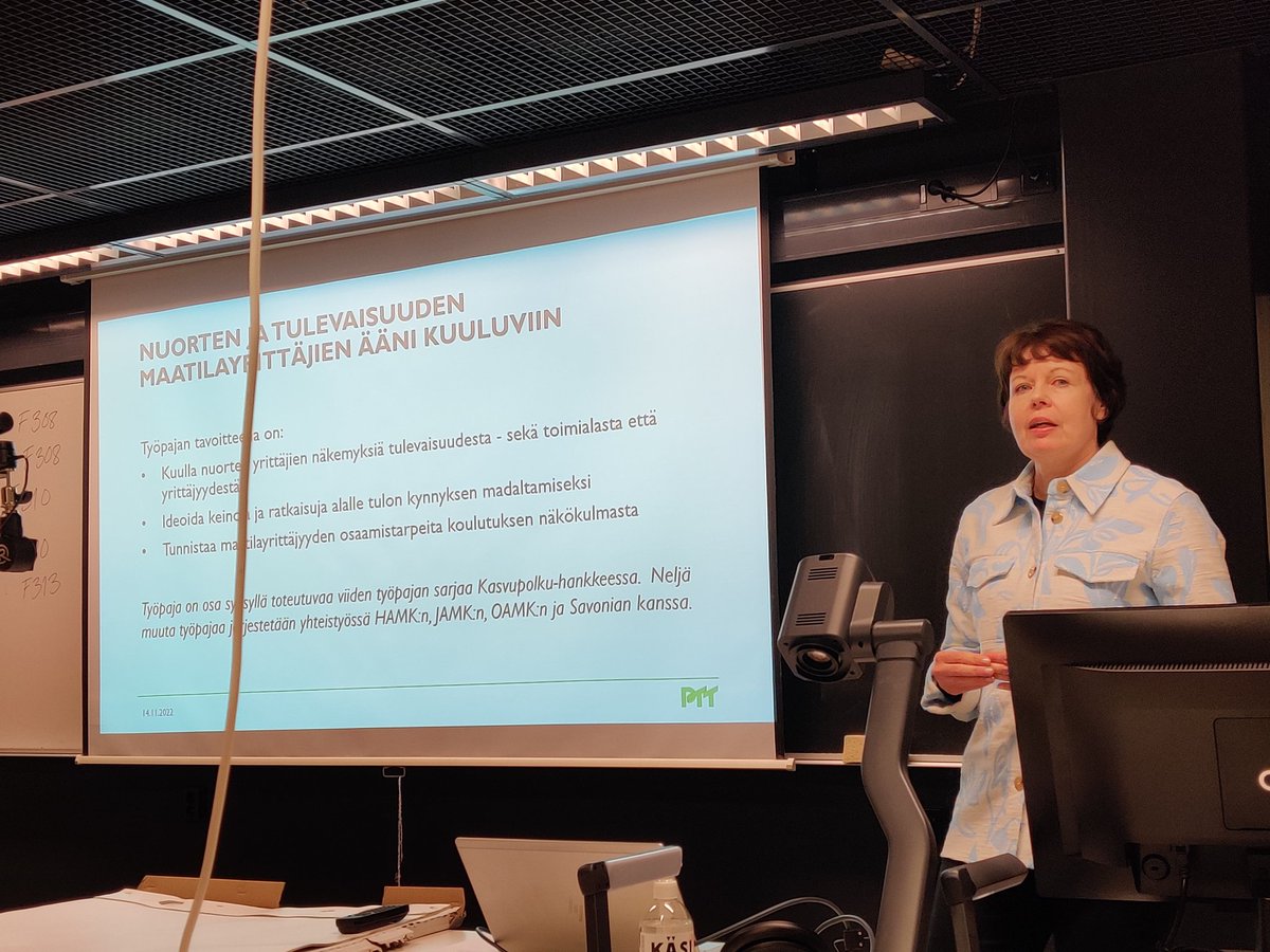 Nyt on @PTTfi ja @LukeFinland yhdessä monen maatalous-AMK:n kans oikean asian äärellä. Työpajaan koolla olevaa nuorta porukkaa johdattaa @ForsmanHugg 

#kasvupolku -hanke