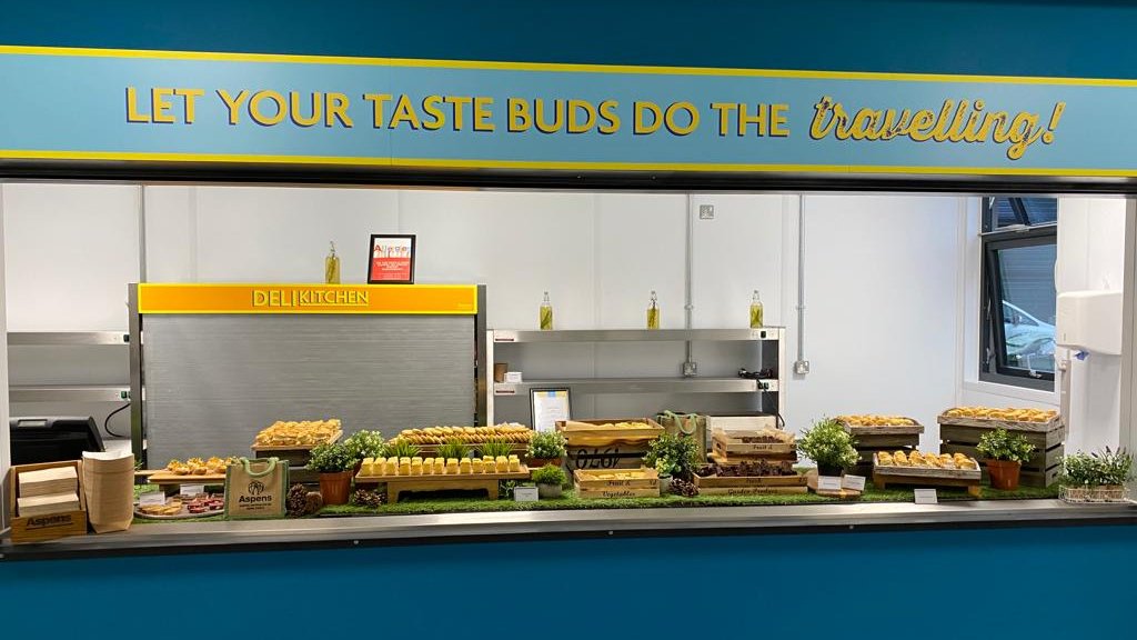 IntegraBuild's tweet photo. The new canteen we've built at King's Oak Academy in Bristol is officially open!

The school celebrated its 100th birthday last week with a special afternoon tea. 🧁

This has been a brilliant project, and we're proud to have delivered a high-quality new facility.

#makeitmodular https://t.co/OKEfjsXeqv