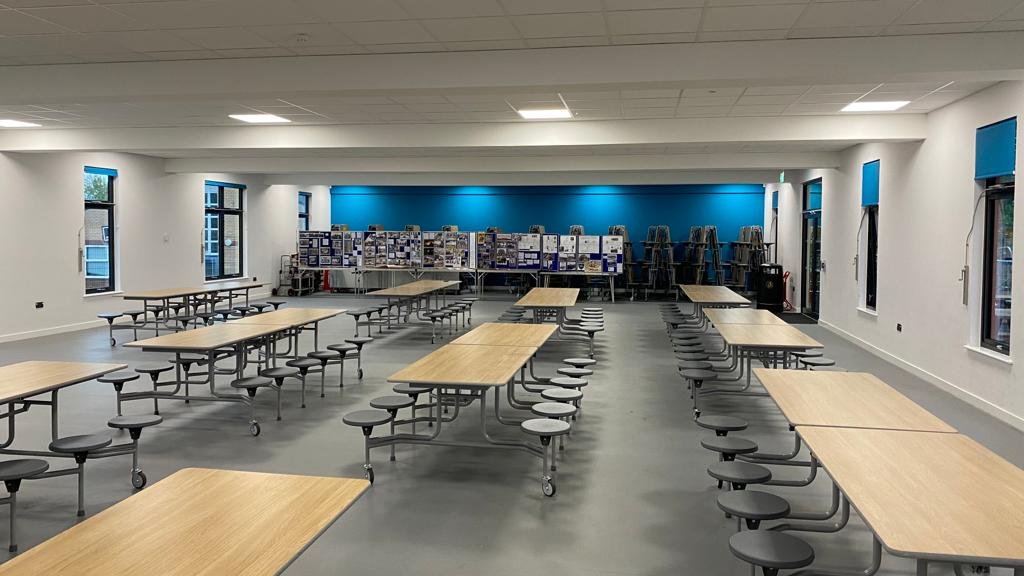 IntegraBuild's tweet photo. The new canteen we've built at King's Oak Academy in Bristol is officially open!

The school celebrated its 100th birthday last week with a special afternoon tea. 🧁

This has been a brilliant project, and we're proud to have delivered a high-quality new facility.

#makeitmodular https://t.co/OKEfjsXeqv