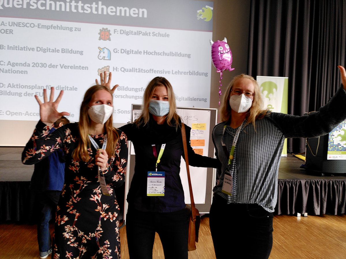 Das #OERcamp ist zwar schon drei Wochen her, aber einiges gibt es zum Nachschauen bei <a href="/OERcamp/">#OERcamp</a>. Reinschauen lohnt sich! P.S: Uns hat die Teilnahme sehr viel Spaß gemacht 👋 docs.google.com/spreadsheets/d…