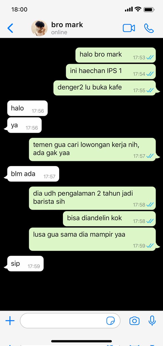 dunhilliant's tweet photo. kompetisi antara mk yg susah payah tahan salting vs hc yg merasa ditantang kemampuan flirtingnya https://t.co/nf3JtDXJxI