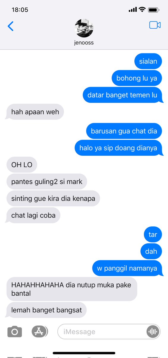 dunhilliant's tweet photo. kompetisi antara mk yg susah payah tahan salting vs hc yg merasa ditantang kemampuan flirtingnya https://t.co/nf3JtDXJxI