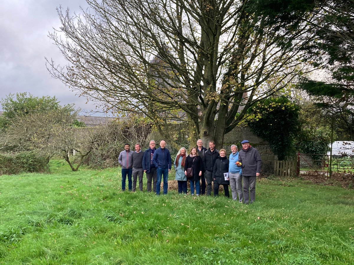 <a href="/CualannO/">O Cualann Cohousing</a> board + team visit to the Inclusive Neighbourhood sites at Westcourt and Callan Workhouse on Saturday. 

O Cualann are a fantastic support and solid partners as we navigate through the complexity of #CommunityLedHousing and #CommunityLandTrusts.

#NimbleSpaces