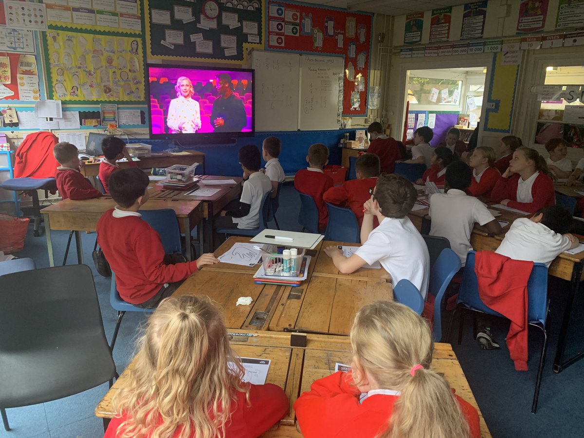 haslucksinfo's tweet image. Class 6 enjoying the important messages from @bbc teach anti-bullying live assembly #AntiBullyingWeek #bbcteach