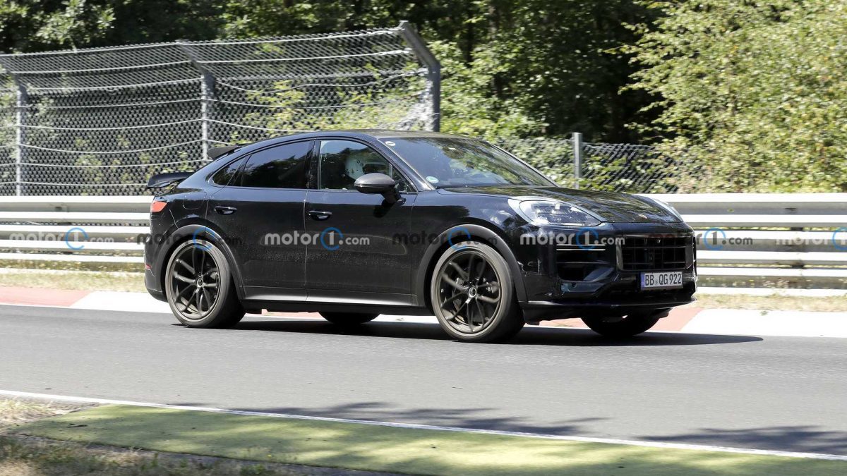 EvsSect's tweet photo. Porsche Cayenne Coupe GTS Facelift stepped on the Nürburgring ,  - #Cayenne #Coupé #facelift #GTS #Nürburgring #Porsche #stepped  #General
READ MORE 👇
👉https://t.co/scpC7buTIR👈 https://t.co/KLeLGZuvC2