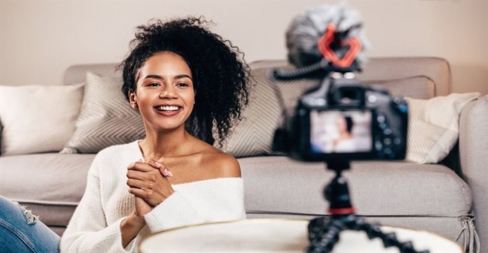 za_entrepreneur's tweet photo. Swipe right on side hustles: The rise of side hustles in SA https://t.co/PrzmgCl8Ac | @gibs_sa #bizpressoffice via @za_entrepreneur https://t.co/nmwV3DD7I5