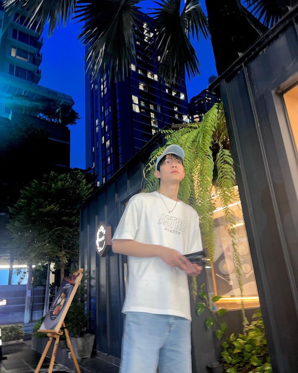 firstkhaotungfc's tweet image. 2 M แล้วขอบคุณนะครับ🧡

©️ ig : first.kp
#เฟิร์สข้าวตัง  #Firstkanaphan