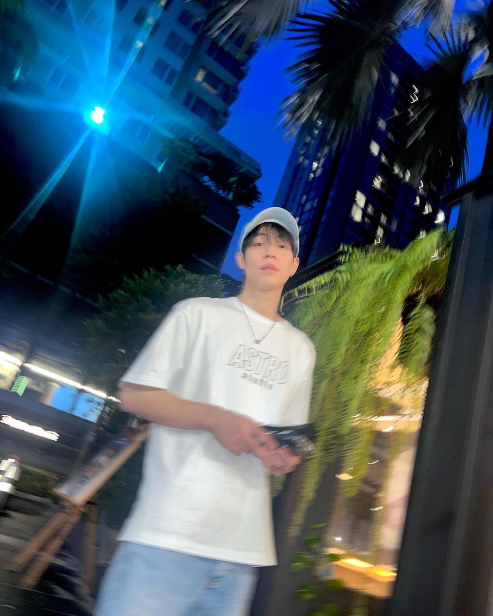 firstkhaotungfc's tweet image. 2 M แล้วขอบคุณนะครับ🧡

©️ ig : first.kp
#เฟิร์สข้าวตัง  #Firstkanaphan