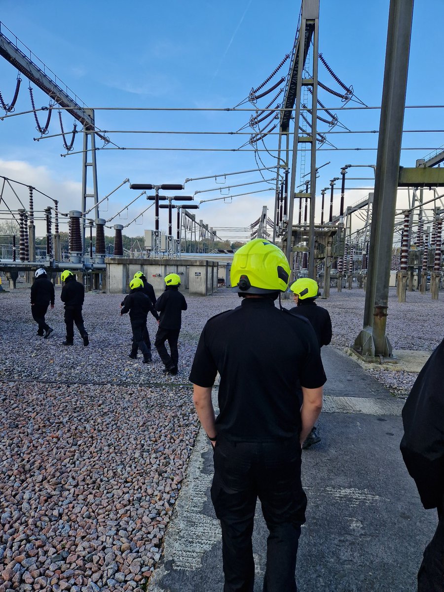 HenfieldFire's tweet photo. A quieter weekend for the station call wise but still a busy one! Saturday we joined @station_62 in a very informative walk around our loclal substation with @UKPowerNetworks then on Sunday the crew paid their respects in the local rememberence parade #WSFRs #stn56 #retained https://t.co/o4jVT9ZsId