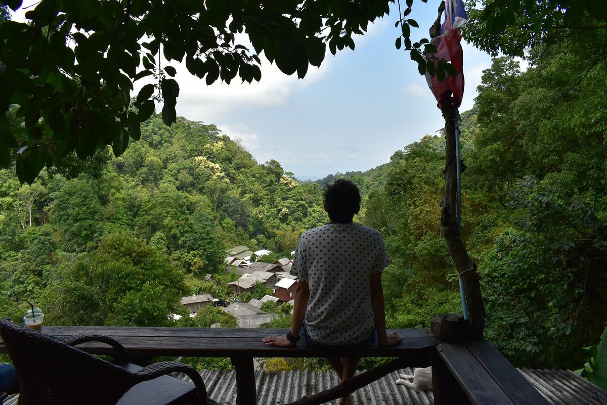 vanhotsprings's tweet photo. Go to #MaeKampong, convenient, economical price.
Got it #today!!! ❤️🤩🥳

 with #VanMaeKampong,150 baht per person 🚎

 Service 4 round trips per day.
 #ดอยอินทนนท์ #monjam #ม่อนแจ่ม #maekampong #แม่กำปอง #รีวิวเชียงใหม่ #reviewchiangmai #travel #เชียงใหม่ #chiangmai https://t.co/4ieGJUVJPH