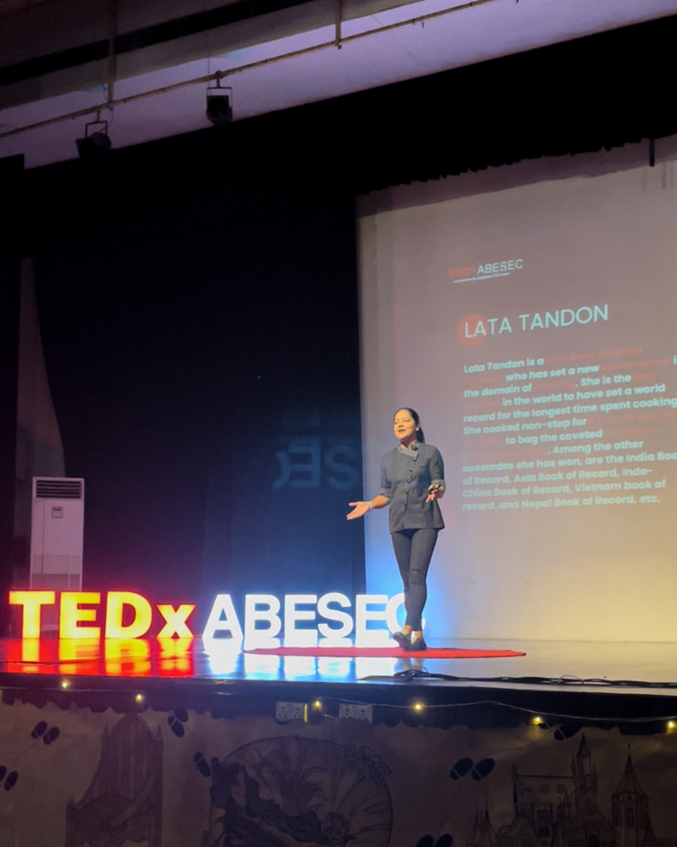 chef_lata's tweet photo. TEDx -The most prestigious speaker stage.
I’m honoured to be invited as a speaker on this auspicious level of speech.
TEDx Theme - To be or not to be 
#tedx #Tedtalk #tedtalks #tedspeaker #GuinnessWorldRecord #WorldRecord  #guinness #cheflatatondon https://t.co/fqNCyw2qgE