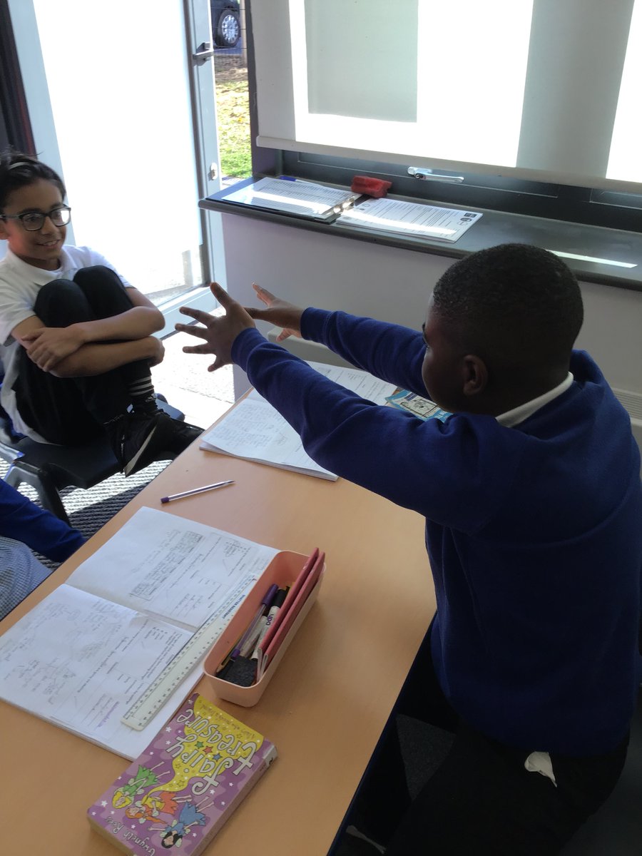 Hunslet Moor Primary School_Year 5 tweet media