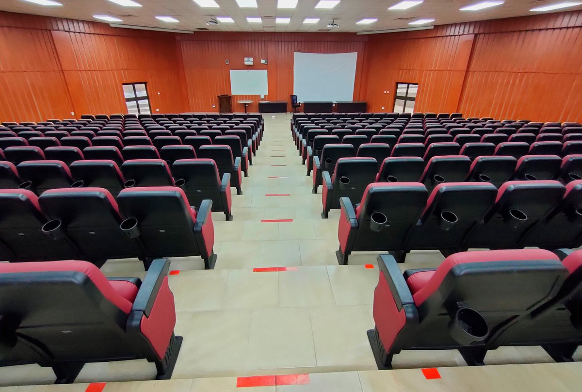 EuroSeating_Int's tweet photo. 🇿🇼 University of Zimbabwe (Harare city)
➡️ ARGENTINA PL seat, with maximum resistance anti-panic writing pad. ARGENTINA is one of the first models #EuroSeating launched on the market more than 27 years ago and still best seller nowadays 😎 #nolimitstoinspiration https://t.co/OJVYssaZVO