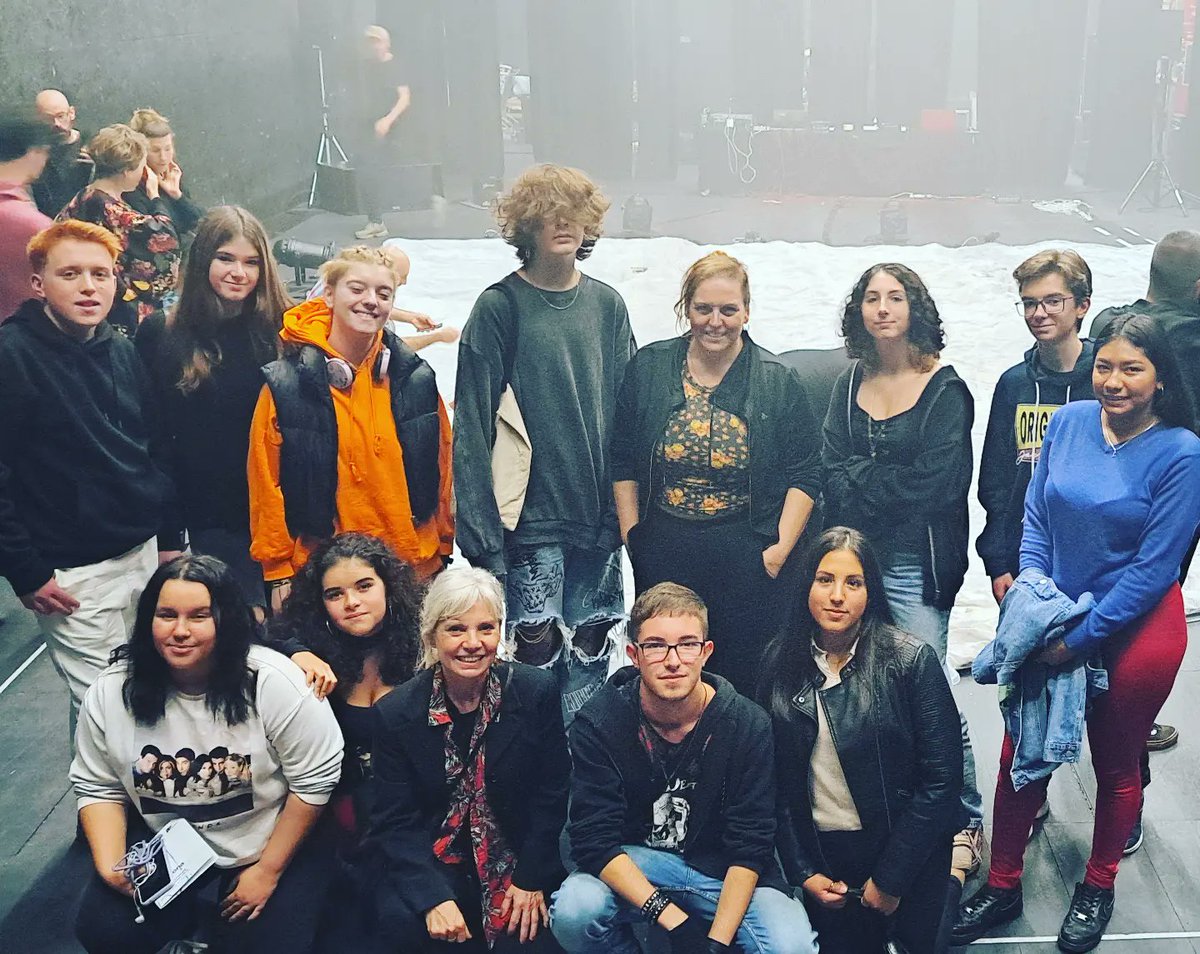 ProjecteVirals's tweet photo. 📅 Ahir vam participar al work in progress de l'espectacle #Míope, de @javieracharnes al Teatre Principal i programat dins l'@ifbarcelonafest. I ens hi vam trobar amb la regidora de cultura Rosa Boladeras.
#projectevirals #viralsterrassa #rutacultural @ajterrassa @terrassateatre https://t.co/5mjOCHodYc