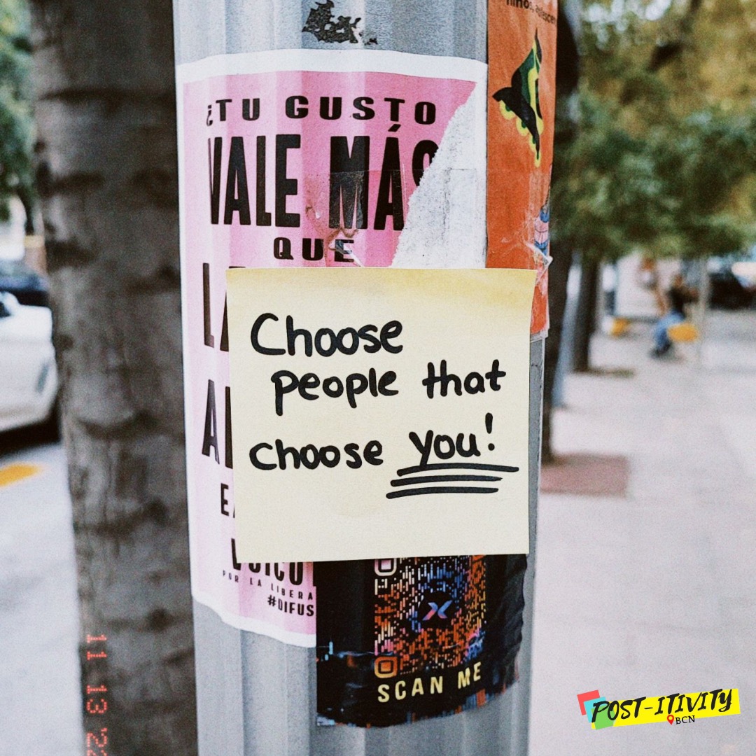 postitiivity's tweet photo. Choose people that choose you! 💯

#positivity #postitivity #choose #people #that #choose #you #monday #motivation #inspiration #quote #postits https://t.co/AFcppRGRbu