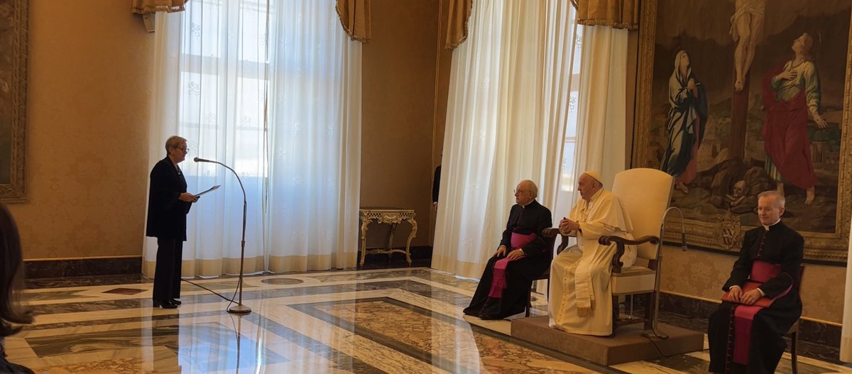FOCSIV's tweet photo. In questi giorni di celebrazioni il momento più emozionante: l’udienza con Papa Francesco #vipremio2022, #50focsiv, #volontarinelmondo

👉 https://t.co/cOIUJHHEqG https://t.co/Rm96CRCmYQ
