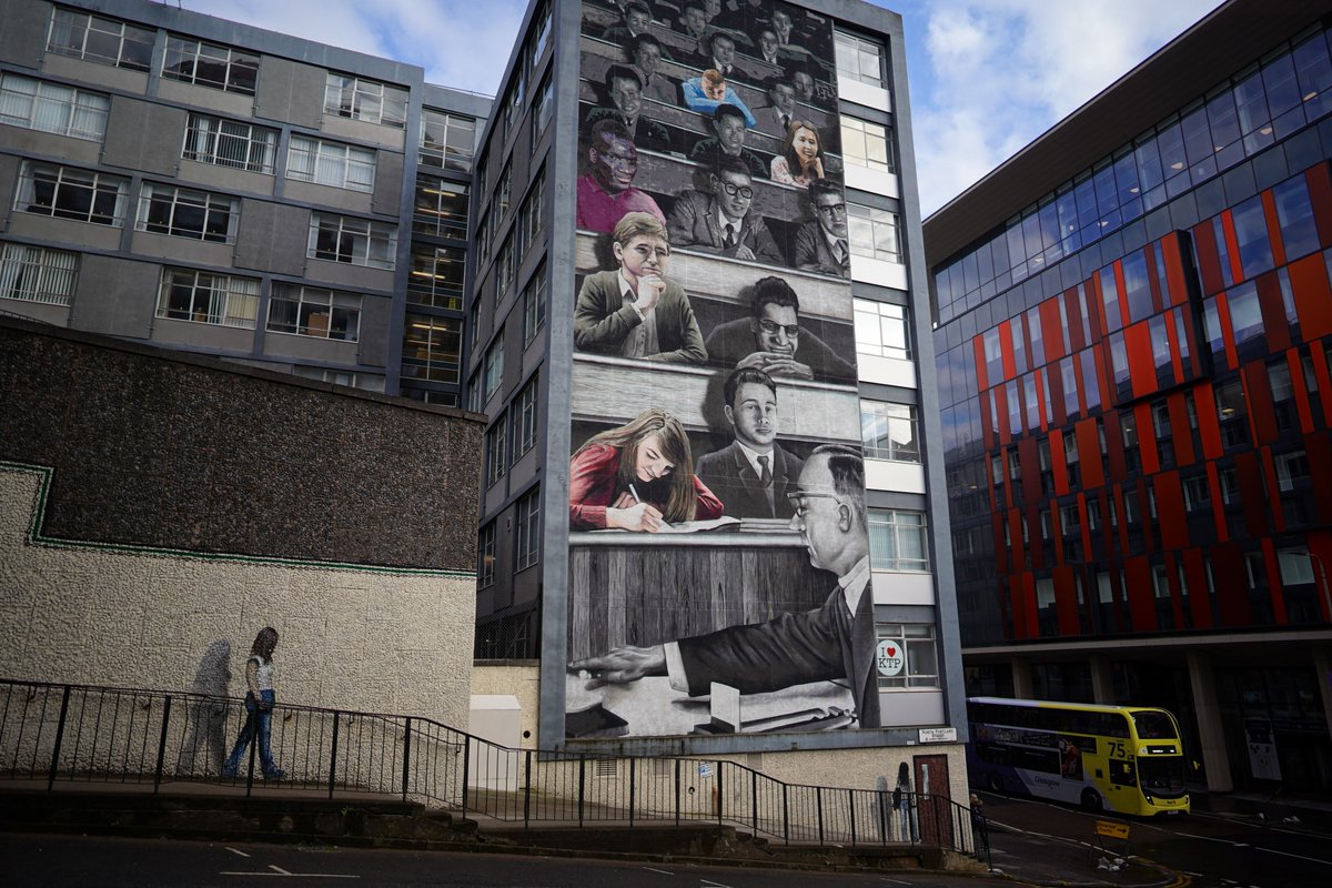StrathBusiness's tweet photo. Have you discovered all the murals on and around campus yet? This one is on the side of the Graham Hills building.

📷 credit: IG @jack_of_a_kind https://t.co/xvCn31MmYK