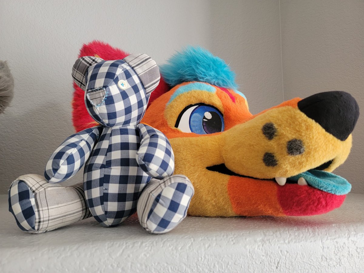 Rum Wolf tweet media